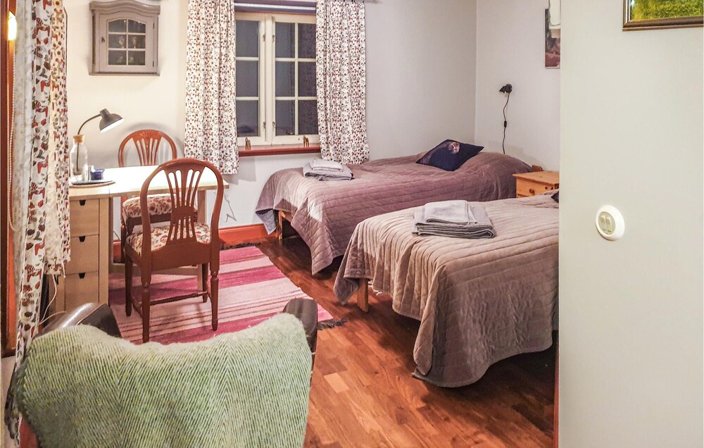 Spend a relaxing vacation in this beautiful apartment near a lake