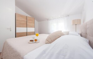 2 habitaciones, wifi gratis y ropa de cama