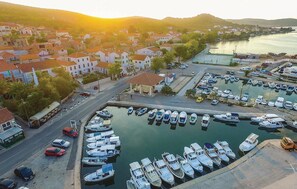 Marina - 2 bedroom amazing apartment in Tkon (Tkon)