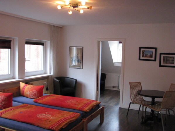 2 bedrooms, free WiFi, bed sheets