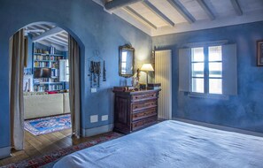 1 bedroom, travel cot, free WiFi, bed sheets - 5 bedroom amazing home in Peccioli (PI) (Peccioli (PI))