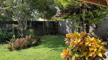 Family House, 3 Bedrooms, Kitchen, Resort View | Garden view