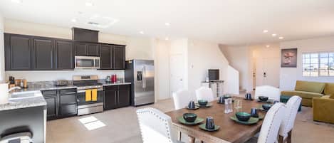 컴포트 하우스 | 다이닝룸