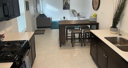 Cheerful 2 bedroom house with Community Lazy River