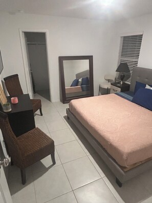 2 bedrooms, desk, iron/ironing board, free WiFi