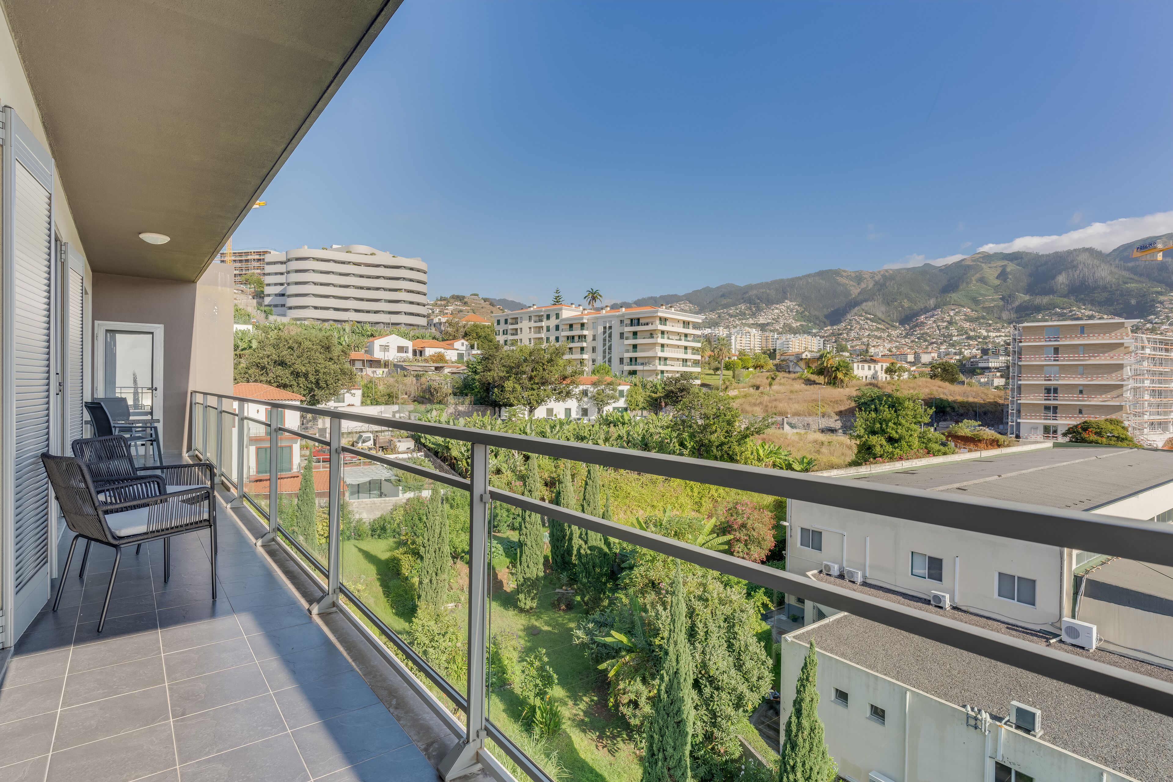 Design Apartment | Pemandangan dari bilik