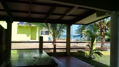 Beach House with Swimming Pool - Panama Caribbean Beach