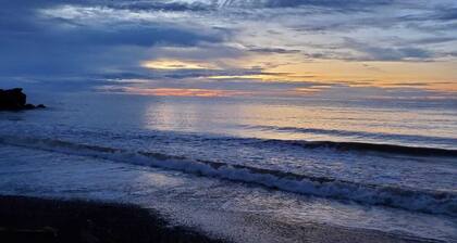 Beach House with Swimming Pool - Panama Caribbean Beach