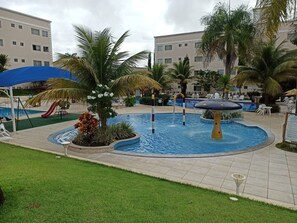 Piscine extérieure, piscine chauffée