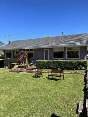 Exterior - Great location! 5mins to “3 Sisters” & “Grand Cliff Top Walk” (Katoomba)