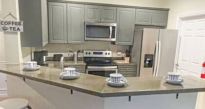 ❤️Spacious 3 bedroom condo near Truist❤️