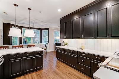 Charlotte Area Getaway Retreat & Event Venue Weddings & More in Mint Hill