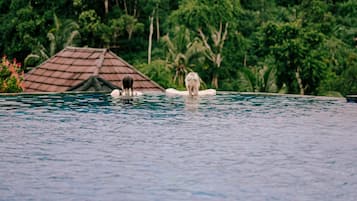 Piscina externa