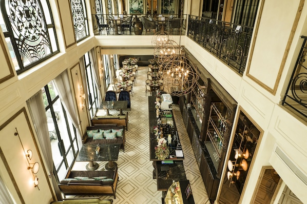 2 ristoranti; aperti a colazione, a pranzo, a cena e per il brunch