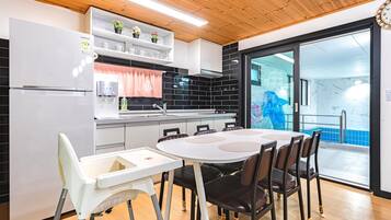 Basic Room, 1 Bedroom (haneulbichkijeuAdong pulbilla) | 1 bedroom, free WiFi