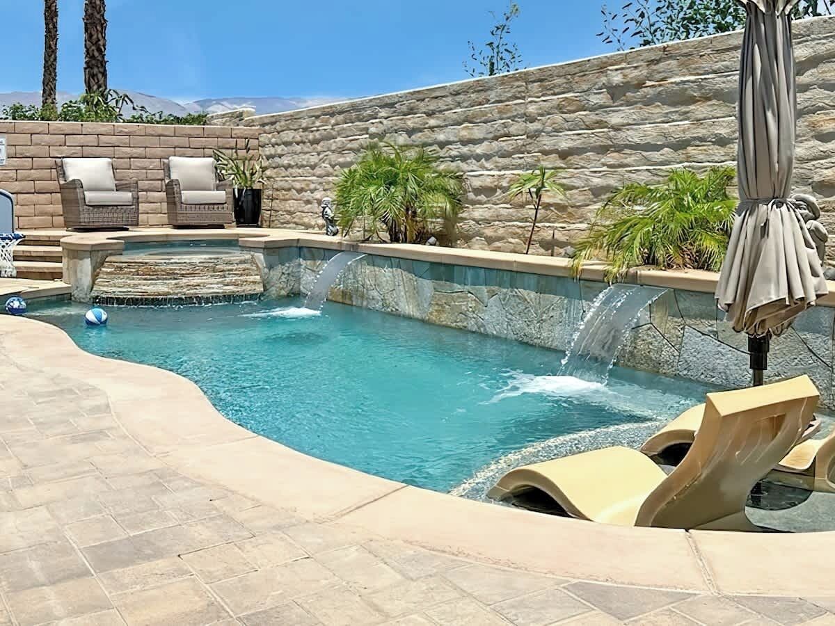 Udendørs pool, opvarmet pool