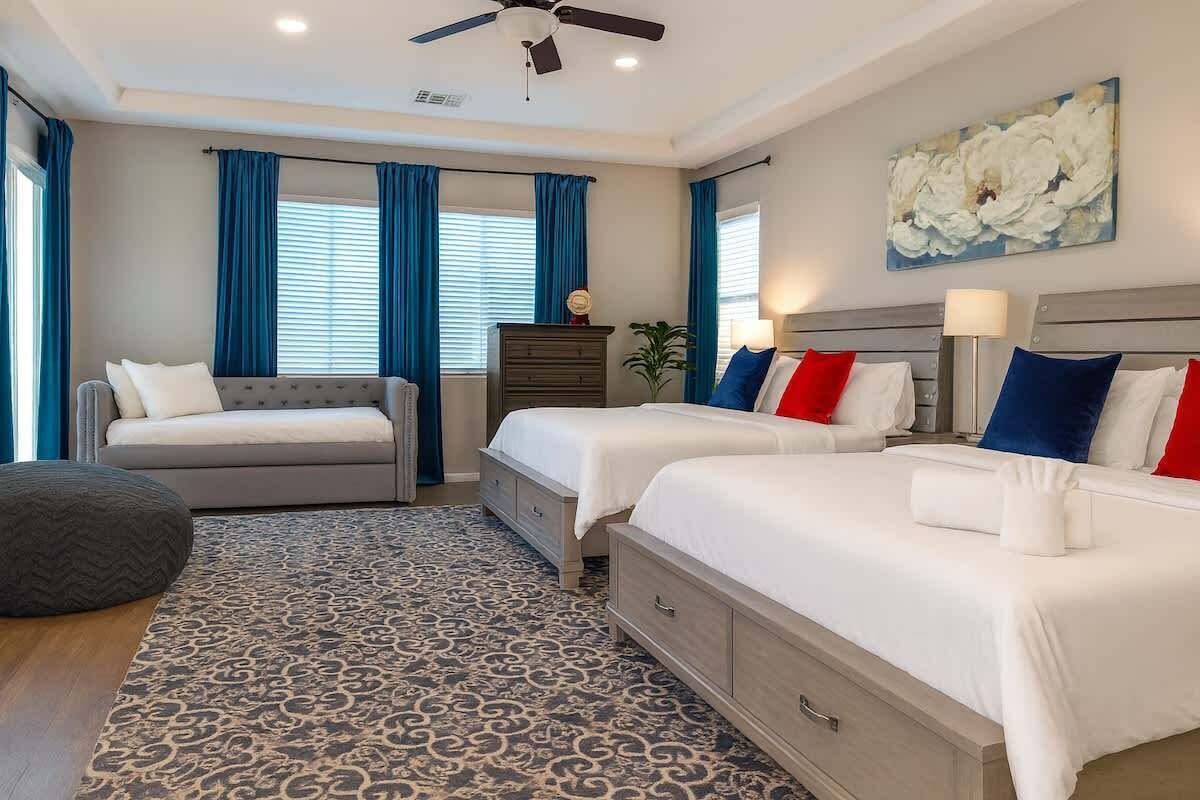 4 soveværelser, skrivebord, strygejern/strygebræt, gratis Wi-Fi