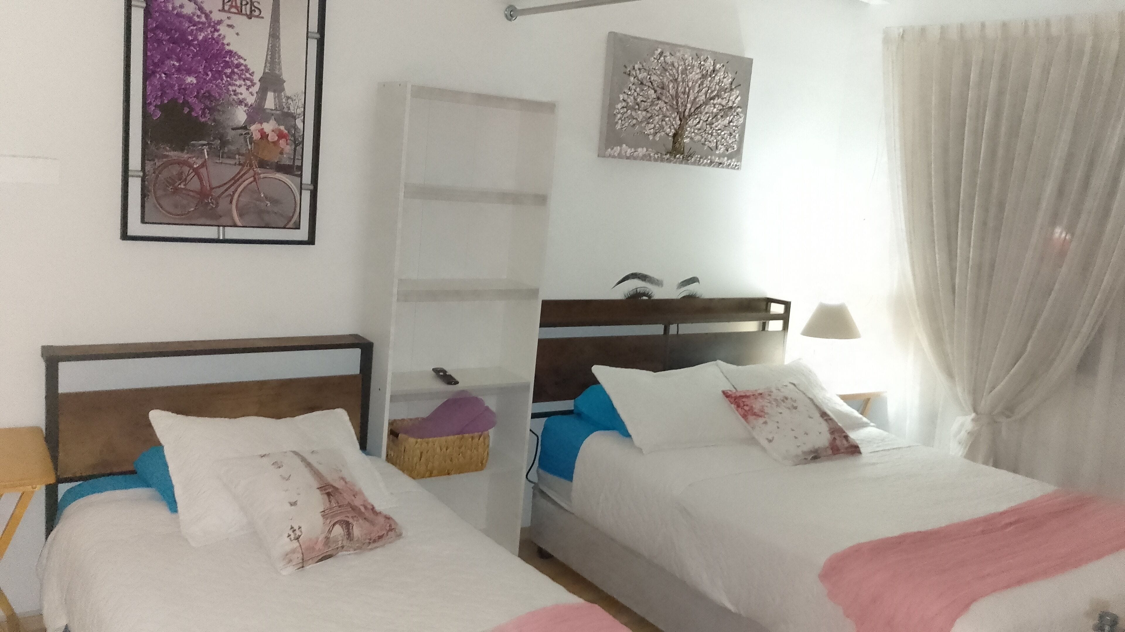 Basic Room | Gebar bulu kapas, dihias secara berasingan 