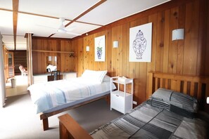 2 bedrooms - Short walk to beaches and town centre (Mallacoota)