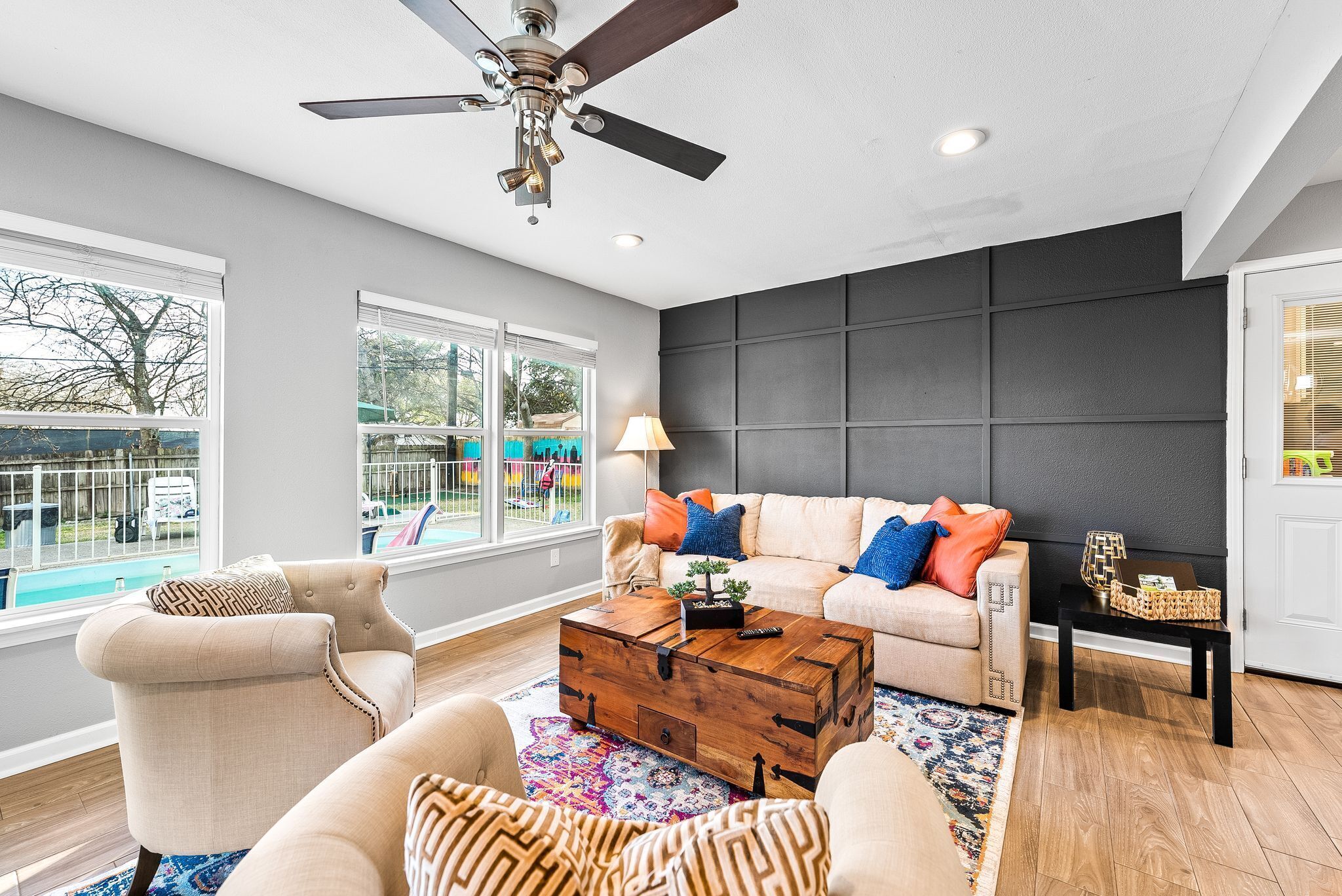 智能电视、电子游戏、书