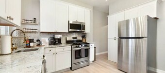 ★ HostWise Stays ★ 4 Blocks From UPMC Children's
