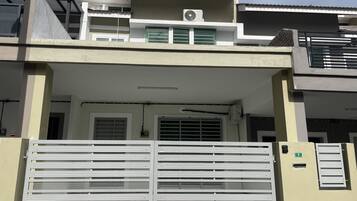 Bagian depan properti