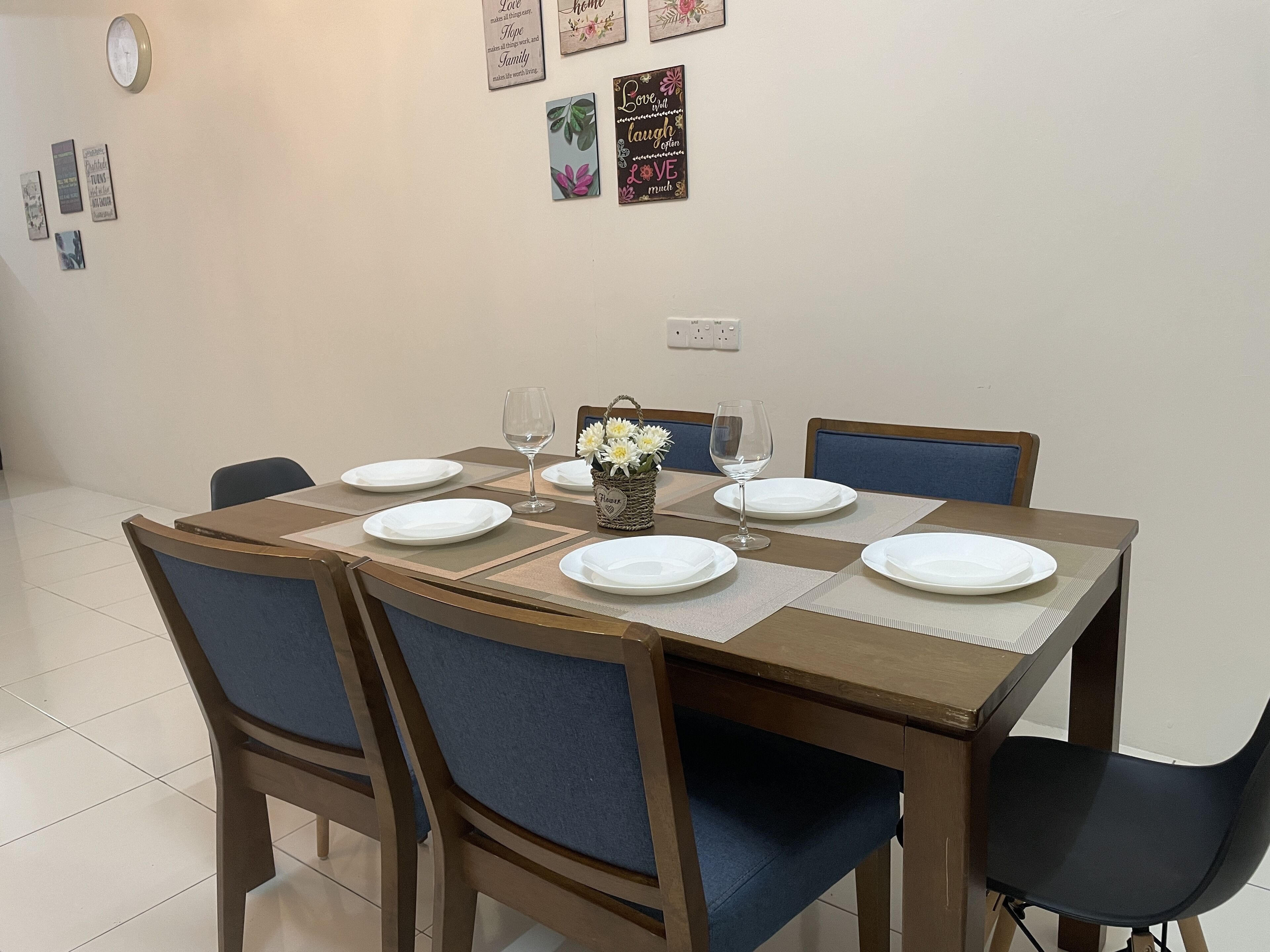 Tempat makan keluarga