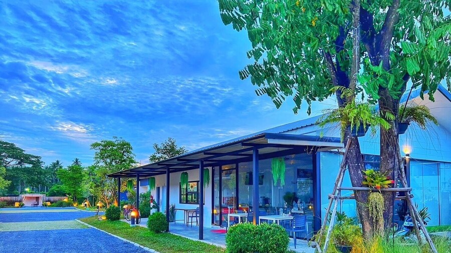 Blue Moon Boutique Resort