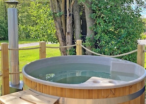 Bain à remous extérieur