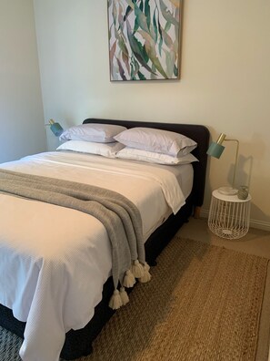 5 Schlafzimmer, Bügeleisen/Bügelbrett, kostenloses WLAN, Bettwäsche