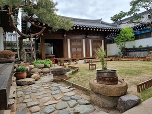 패밀리 하우스, 침실 1개, 욕실 2개 | 고급 침구, 오리/거위털 이불, 메모리폼 침대, 각각 다르게 가구 비치