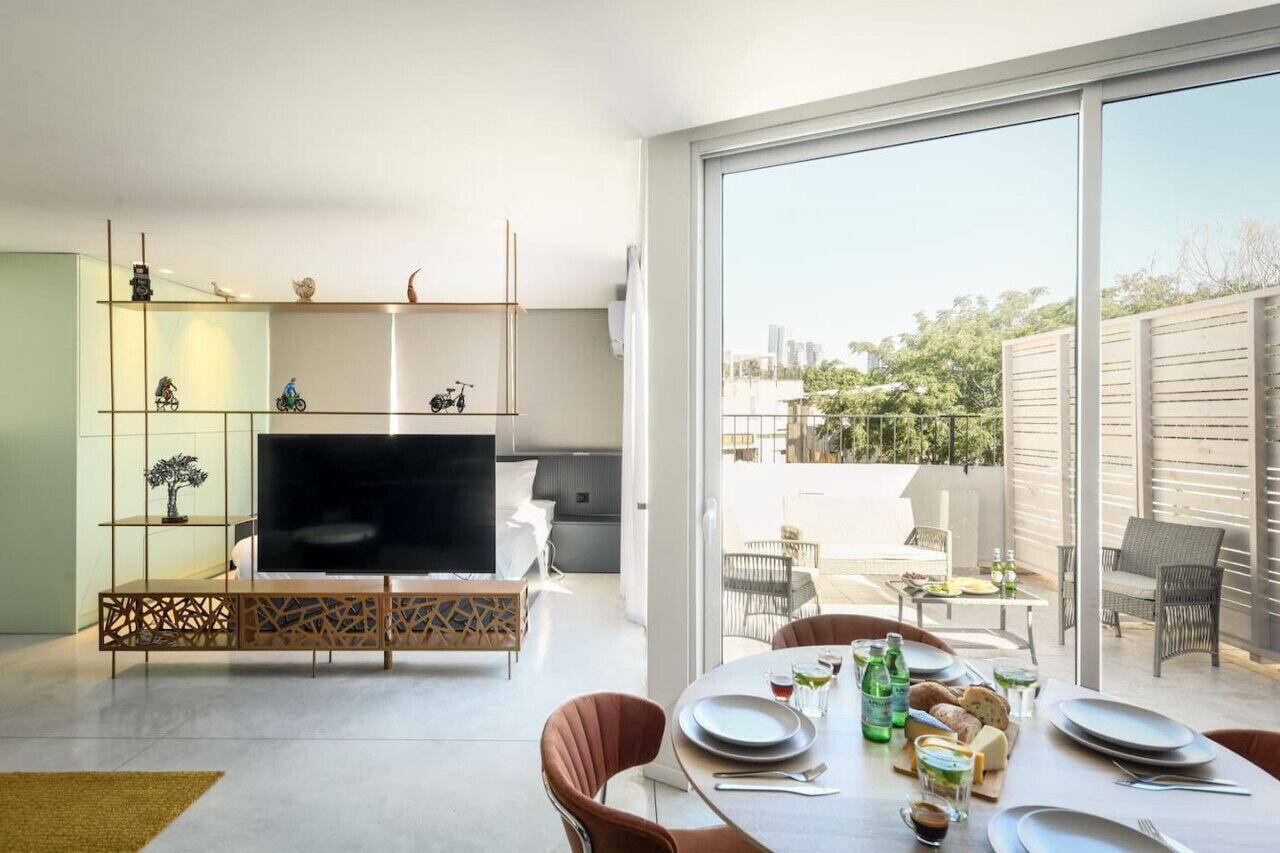 Apartment | Front of property