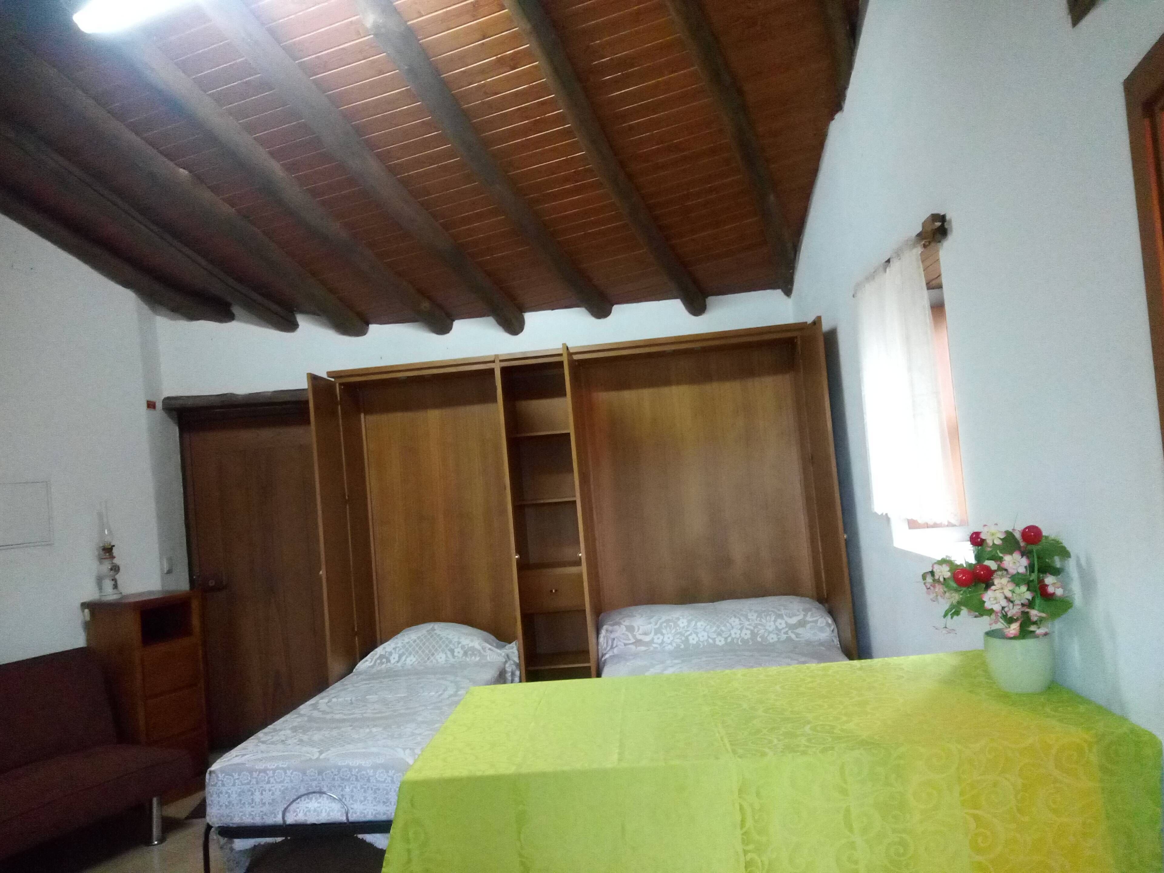 1 bedroom, iron/ironing board, internet, bed sheets