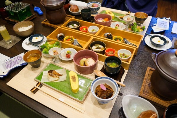 Daily Japanese breakfast for a fee - Kisara-bettei Toki (Toba)