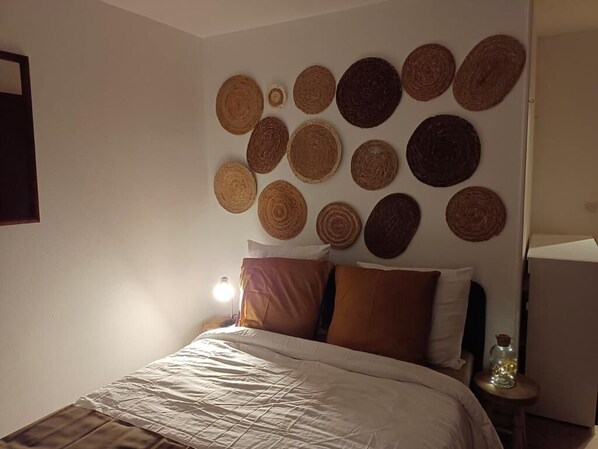 6 bedrooms, WiFi - Spacious, bright house for optimum comfort near Paris (Stains)