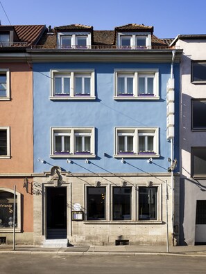Exterior detail - Hotel Kunterbunt (Würzburg)