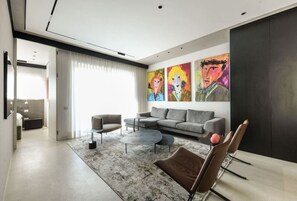 Apartment | Interior - Modern and Vibrant 2BR apt with Balcony (Tel Aviv)