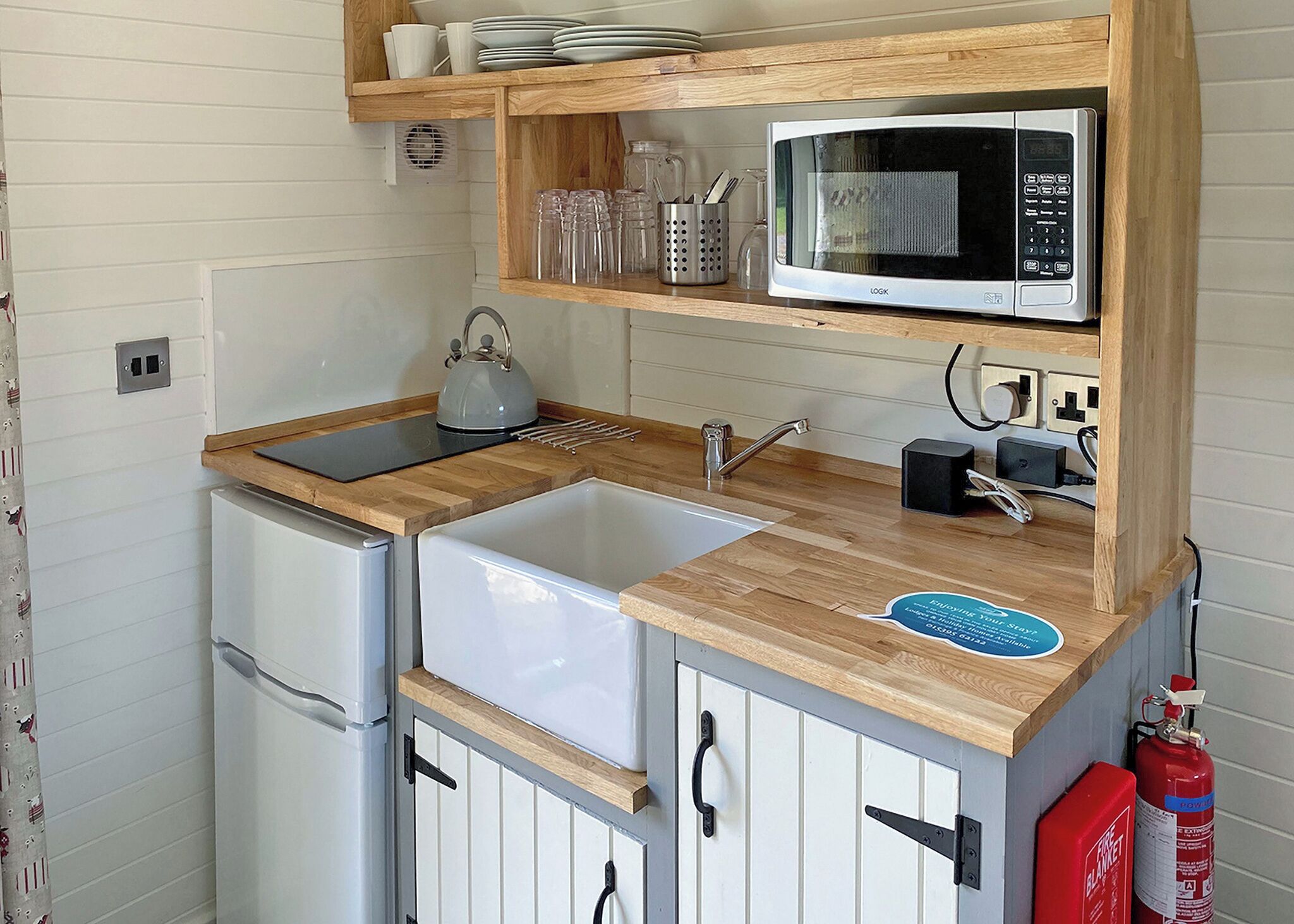 Fridge, oven, stovetop, toaster