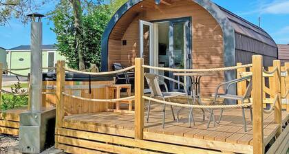 Pet Friendly Rustic Pod
