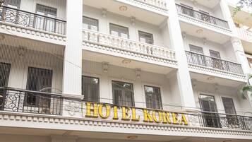 Façana frontal de l'allotjament