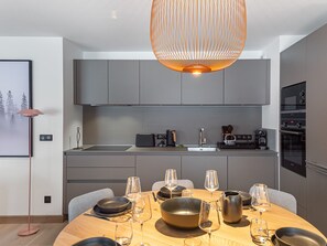 Dining - New Apartment with Wellness Area, Near Slopes and Alpine Views (Megève)
