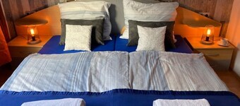 TOLL condominium on the Rhine for up to 5 people