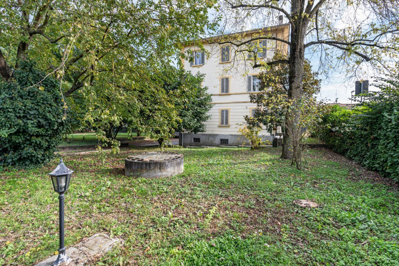 المنطقة المحيطة بالمنشأة