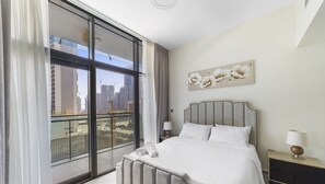 1 غرفة نوم ومكواة/لوح كي وواي فاي مجانًا وملاءات أسرّة