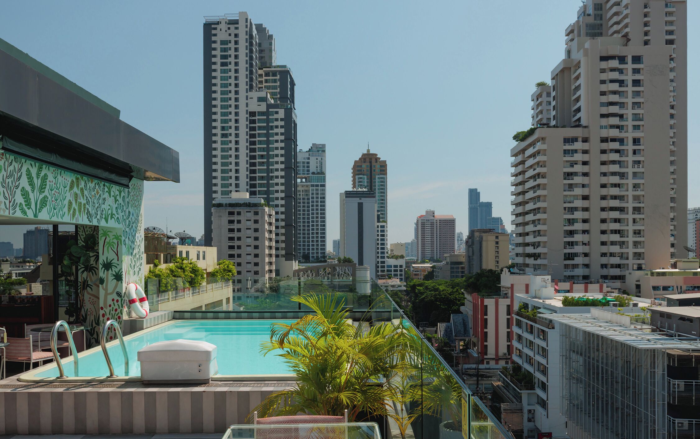 Photo - Public House Bangkok, a Member of Design Hotels