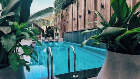 Seasonal outdoor pool. Dosso Dossi Hotels & SPA Golden Horn