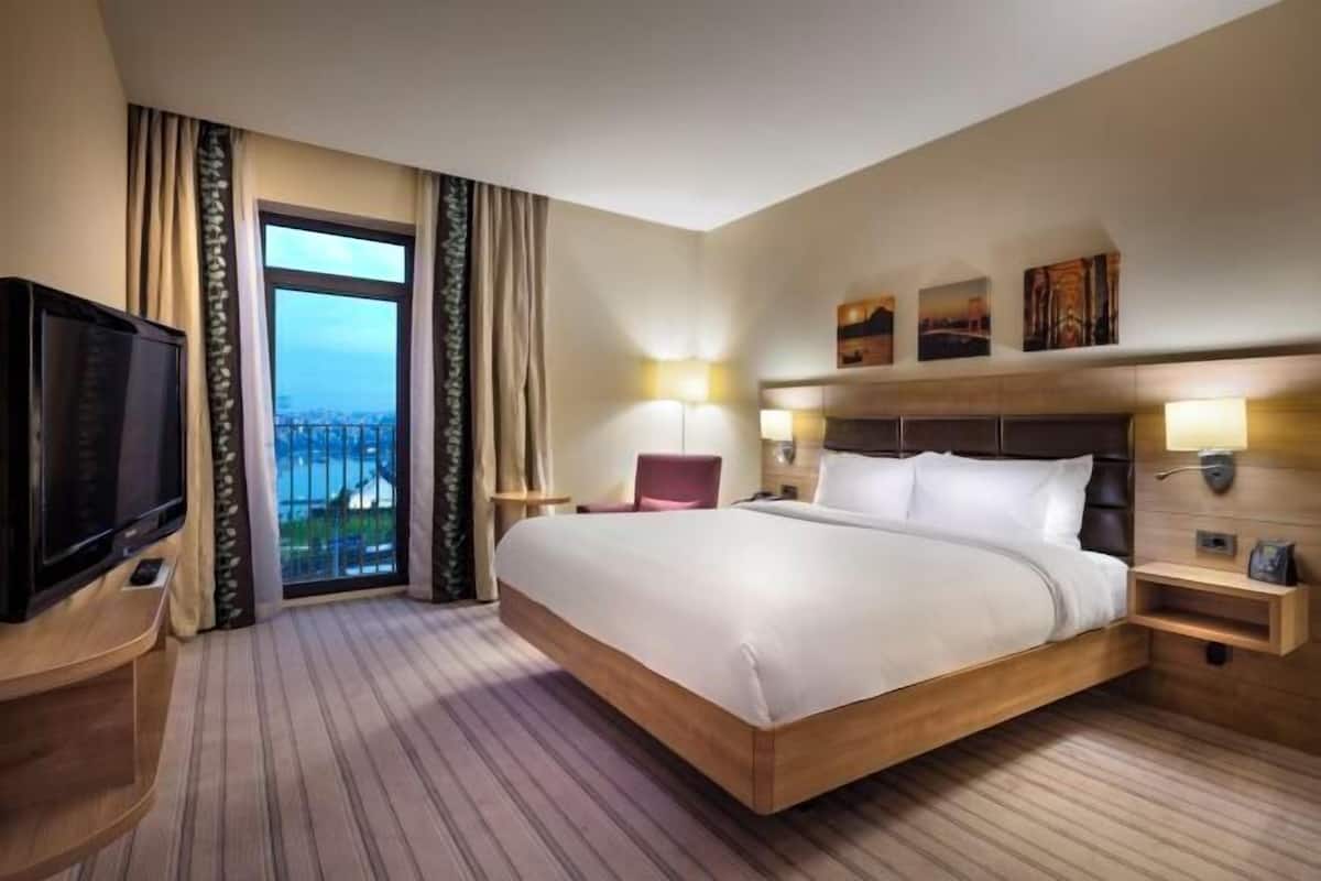 2 slaapkamers, luxe beddengoed, een minibar, een kluis op de kamer