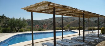 Farmhouse Leontino free high speed WiFi, heating, dishwasher, swimming pool