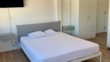 1 bedroom, iron/ironing board, travel crib, free WiFi