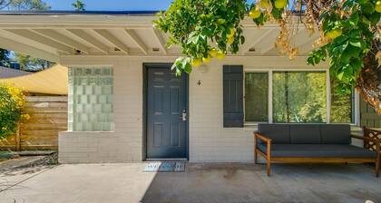 Bright & Cozy Mid Town Zen Yard Studio!